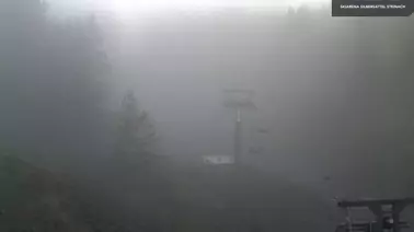 Blick von der Mittelstation Richtung Sessellift und Steilhang Fellberg