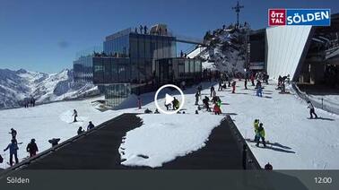 Blick auf die Bergstation am Gaislachkogl in Sölden (3.040 m)
