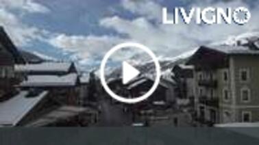 Rundblick ins Zentrum von Livigno (1.820 m)