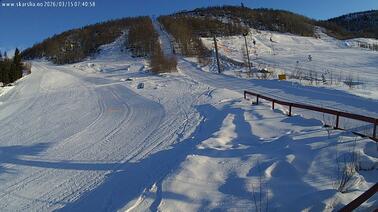 Blick auf die Pisten von Skarslia