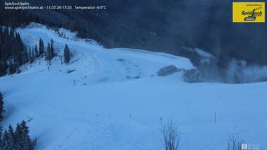 Blick auf die Spieljochbahn (1.920 m)