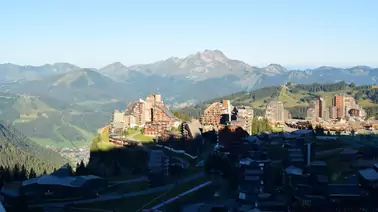 Blick auf den Ort Avoriaz 1800