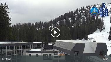 Blick über die Grubig Alm (1.712 m)