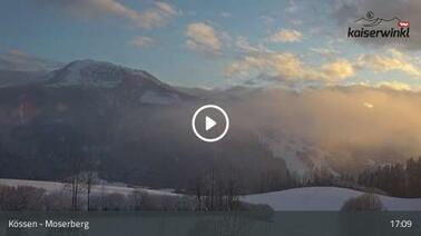 Panoramablick auf die umliegende Bergwelt (820 m)