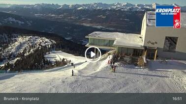 Blick auf die Liftanlage (2.090 m)