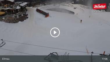 Blick auf die Hartkaiserbahn-Bergstation bei Ellmau (1.530 m)