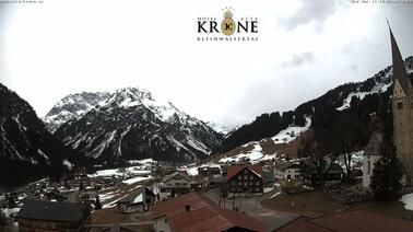 Blick vom Hotel Krone nach Mittelberg