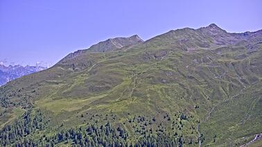 Blick von der Bergstation Zeinis (2.220 m)