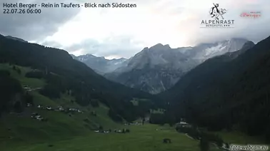 Blick nach Südosten ins Tal