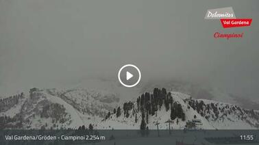 Blick auf die Landschaft Ciampinoi in Wolkenstein (2.254 m)