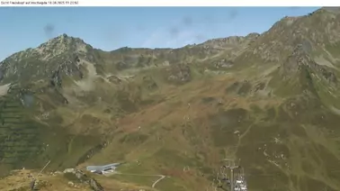 Blick auf die  Hochalpila (2.252 m)
