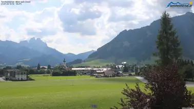 Rechts im Hintergrund das Neunerköpfle (WDT Glätzle) 