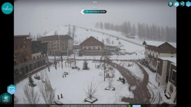 Blick auf den Dorfplatz