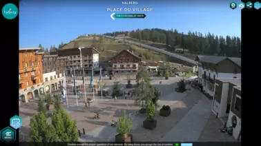 Blick auf den Dorfplatz