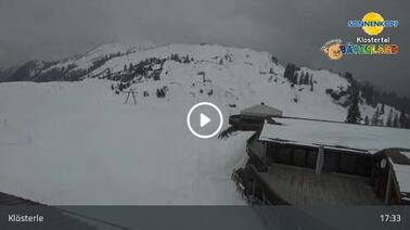 Blick auf die Bergstation am Sonnenkopf (1.840 m)