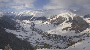 Rundumblick auf Skigebiet und Dorf von Livigno (2.370 m)