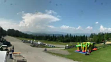 Blick auf Lifte und Piste (1.329 m)