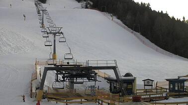 Blick auf den Hang und Lift am Gschwandtkopf