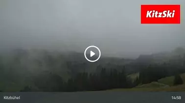 Blick auf den Hahnenkamm (1.665 m)