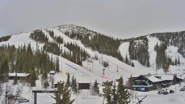 Blick auf die Talstation Gausta