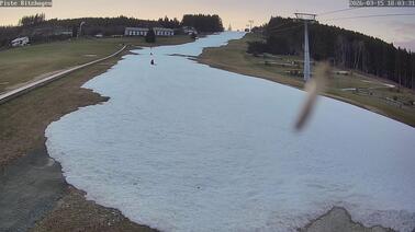 Blick auf die blaue Abfahrt Ritzhagen