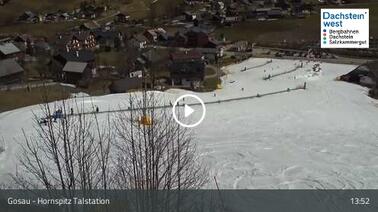 Blick auf die Hornspitz Talstation bei Gosau (780 m)