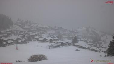 Blick auf die Talstation und den Ort Tschiertschen
