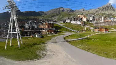 Blick auf die Ski-Station von Val Thorens